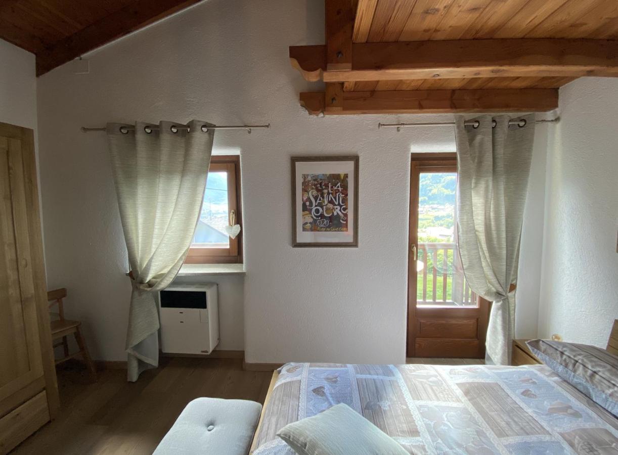 Ferienwohnung Grenier Du Coeur Aosta Exterior foto