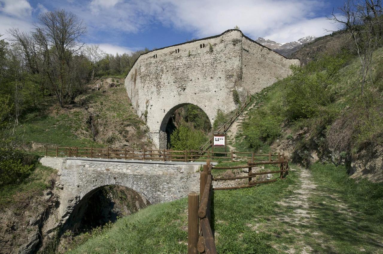 Ferienwohnung Grenier Du Coeur Aosta Exterior foto