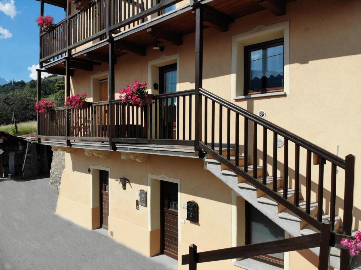 Ferienwohnung Grenier Du Coeur Aosta Exterior foto