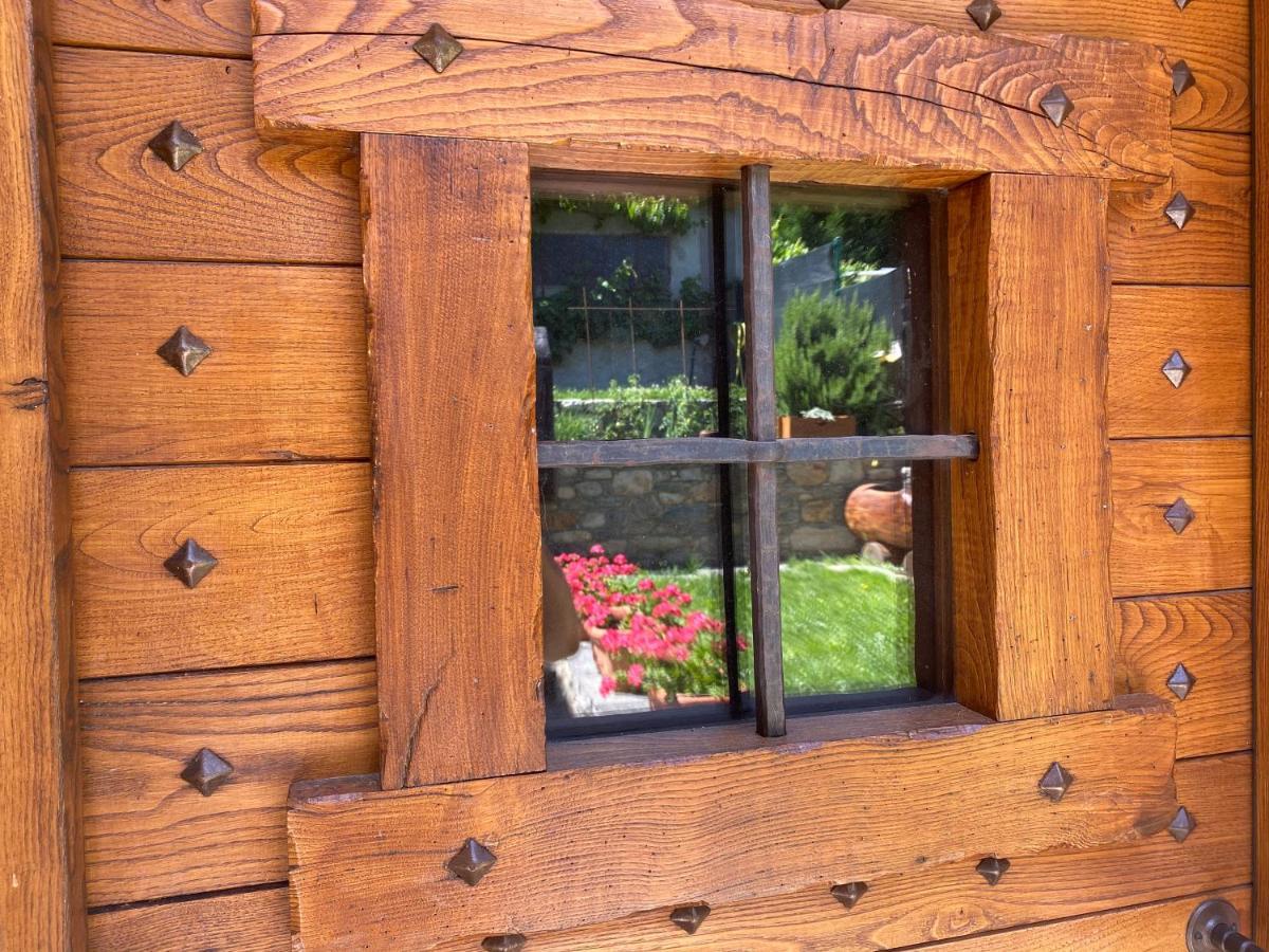 Ferienwohnung Grenier Du Coeur Aosta Exterior foto