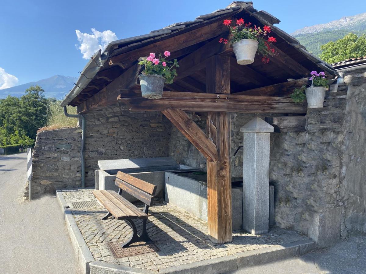 Ferienwohnung Grenier Du Coeur Aosta Exterior foto